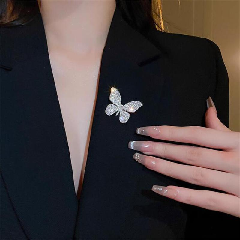 Fashion Full Zircon Wings Silver Color Butterfly Brooch For Women Rhinestone Insect Lapel Pins Animal Badge Jewelry