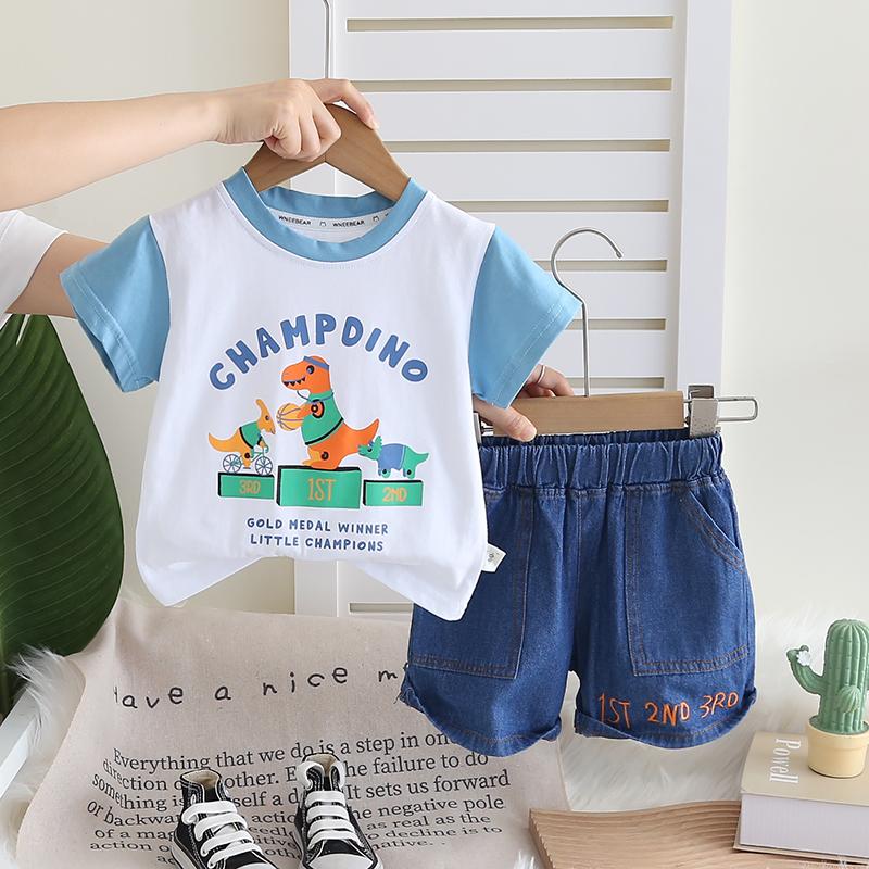 

Комплект для мальчиков Детский топ с короткими рукавами и круглым вырезом + повседневные джинсовые шорты, комплект из двух предметов, милая одежда с героями мультфильмов для маленьких мальчиков S белый