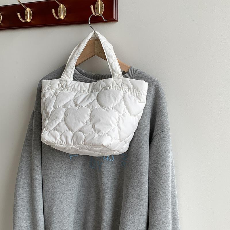 Love Quilted Vegetable Basket Bag Women's High-end 2024 New Casual Korean Style Sweet Nylon Handbag