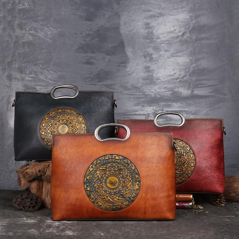 Genuine Leather Clutch Bag Vintage Totem Embossing Handbags Shoulder Crossbody Bags for Women Purse GZW