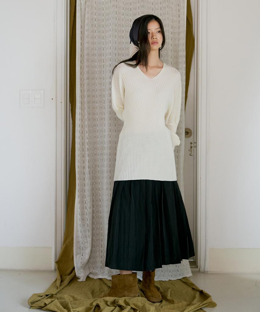 Poeteuseoul Line Ribbed Knit_Ivory