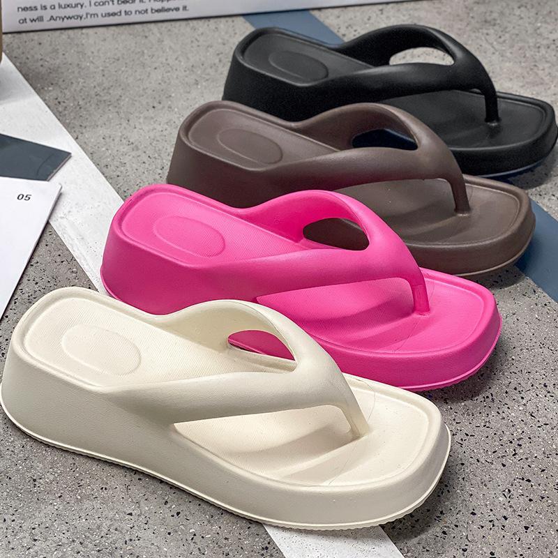 Flip-flops pinch feet casual slippers women's versatile outer wear new women's sandals bathroom