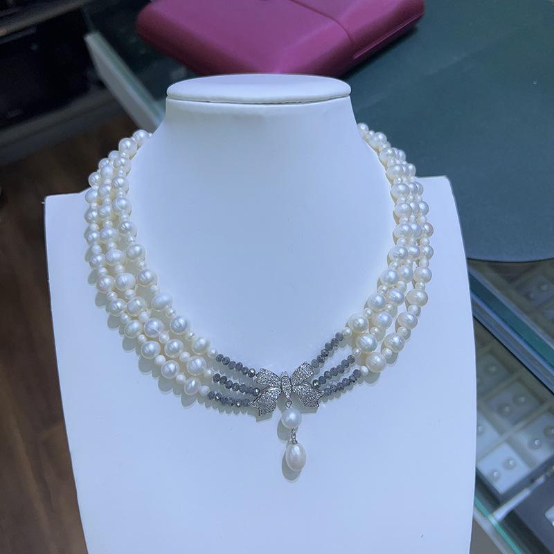 Elegant Multi-Layer Pearl Bowknot Necklace