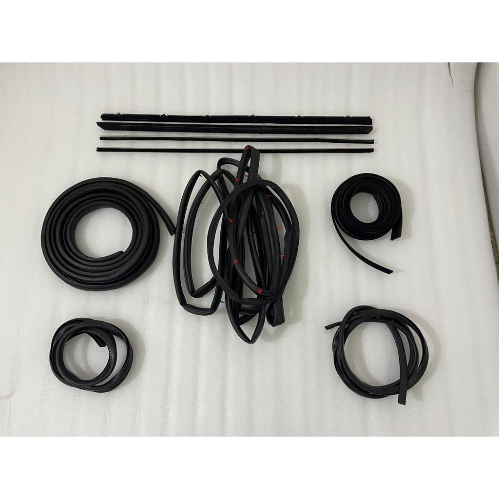 Suzuki Samurai SJ410 SJ413 Door Window Trim Molding Seal Garnish Whisker |Fit