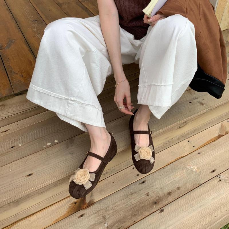 Fairy wind Mary Jane shoes flower buckle single shoes women's shoes 2025 spring and autumn new soft-soled flat-soled shallow mouth beanie shoes