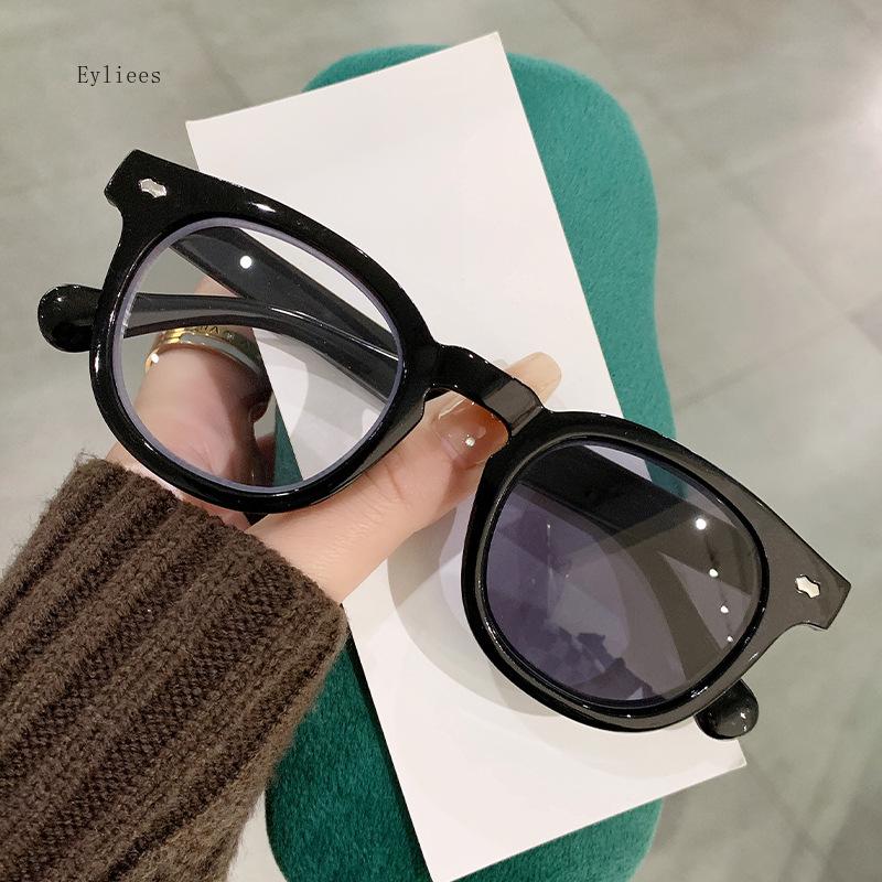 Unisex New Square Frame Photochromic Reading Glasses Gradient Color Lenses Uv Protection Presbyopia Glasses  De Lectura