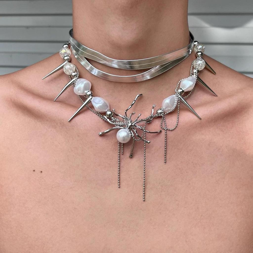 2025 Punk Necklace: Irregular Y2K Subculture Clavicle Chain for Men & Women