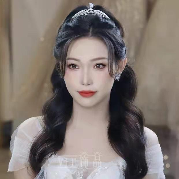 

Tuanming Korean Zircon Rhinestone Crown Headpiece for Evening Dresses and Updos