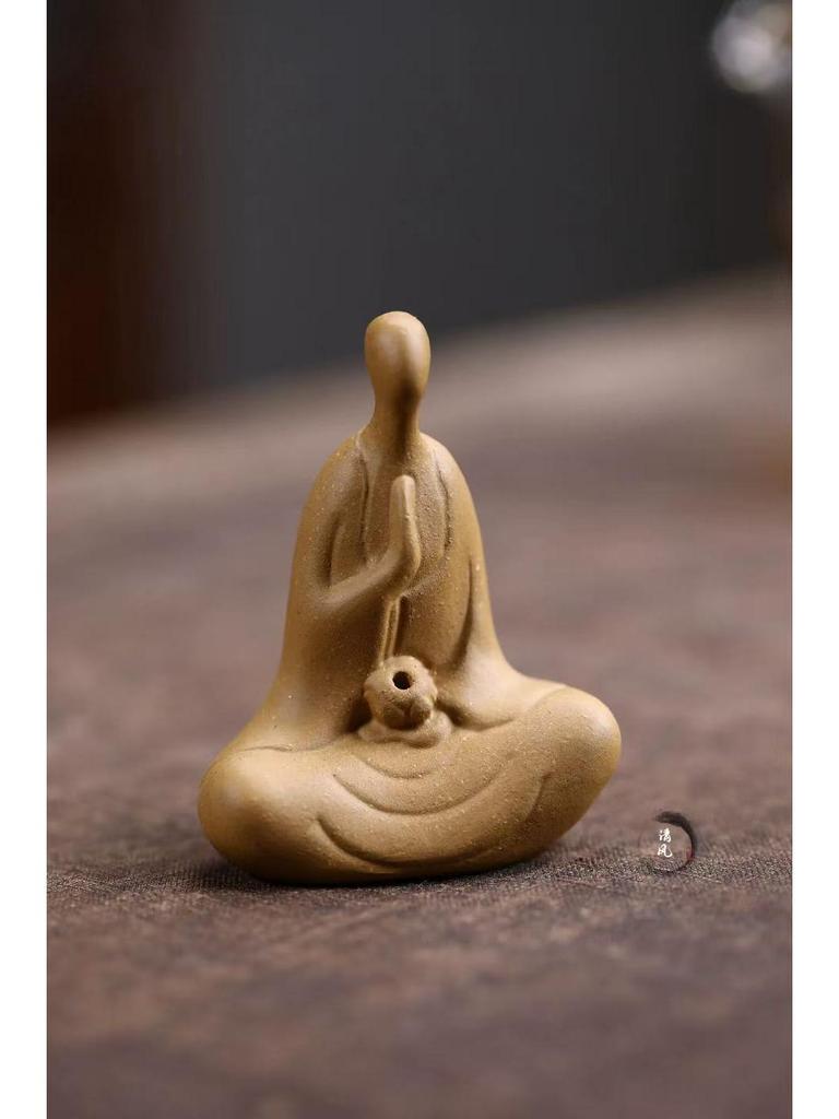 Yixing Zisha Handmade Tea Pet: Formless Buddha Incense Holder for Zen Tea Tray Ornament