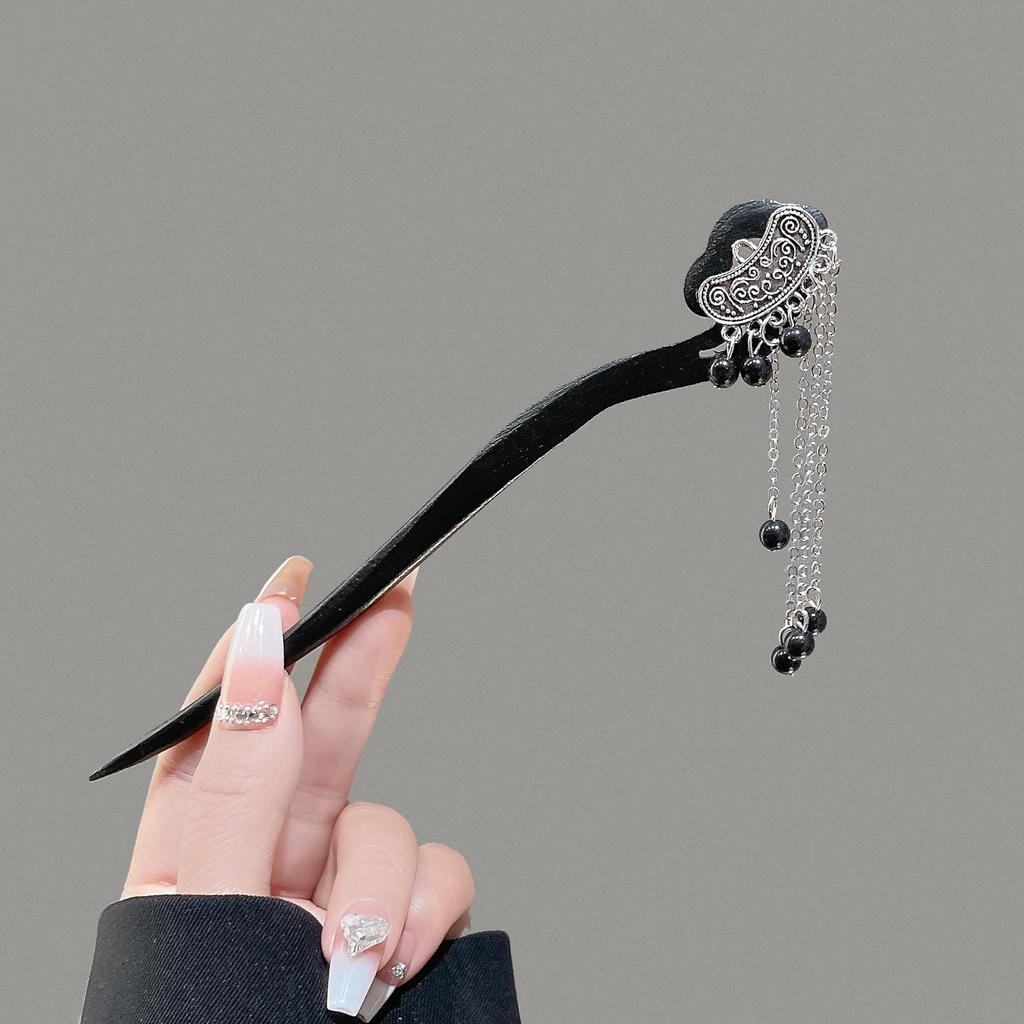 Exquisite Vintage-Inspired Tassel Hairpin for Women - Elegant Hanfu Cheongsam Style Headdress