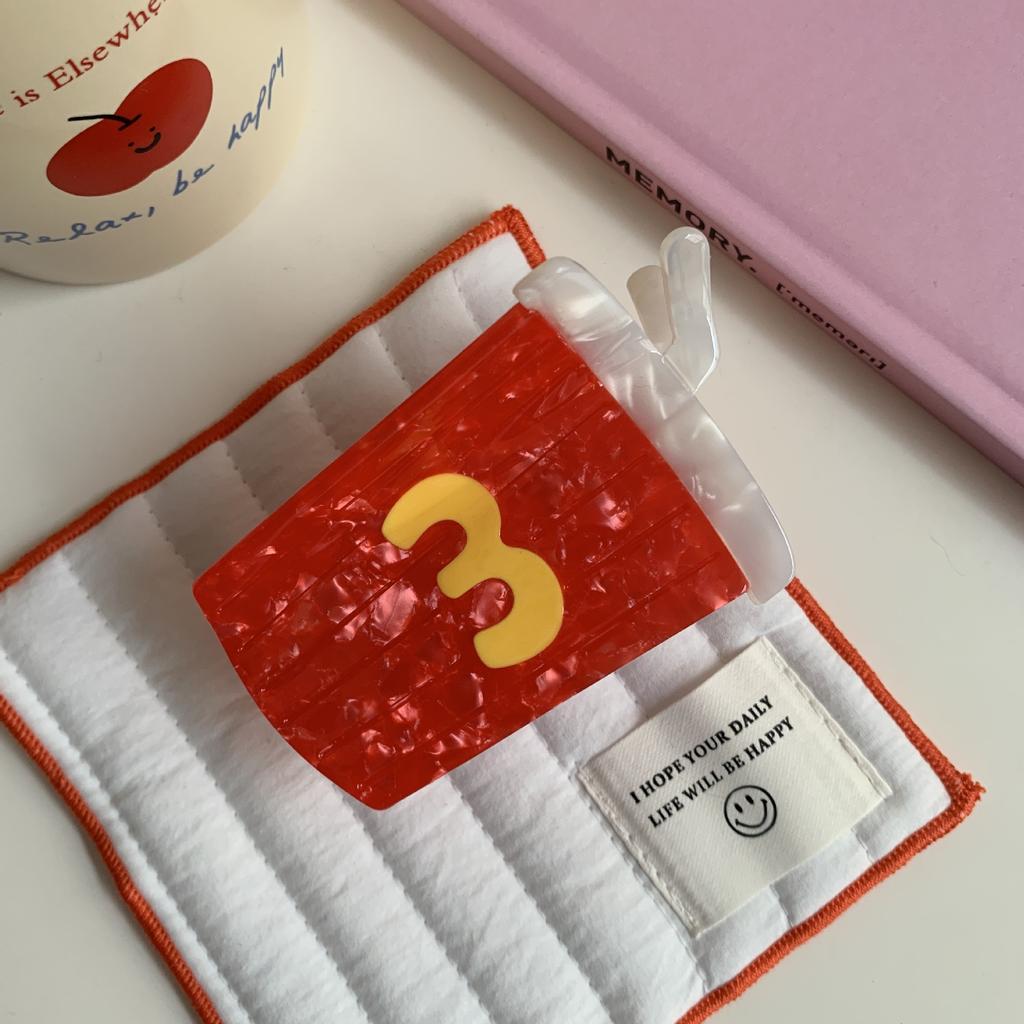 1pc Cute Cream Strawberry Acetic Acid Grab Clip High Ponytail Fruit Cartoon Hair Clip Small Fresh Sweet Shark Clip