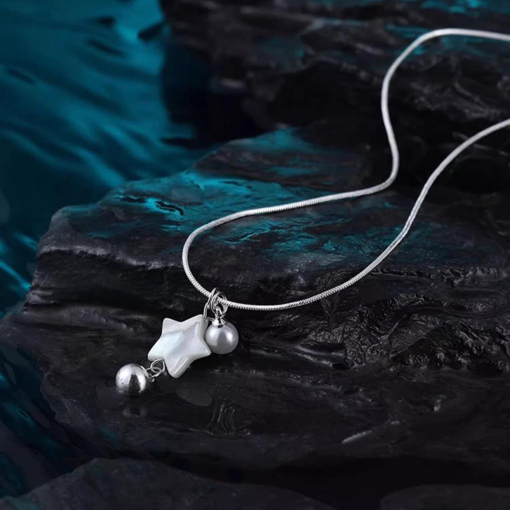 Five-Pointed Star Shell Pendant Necklace: Women's Unique Clavicle Chain Accessory