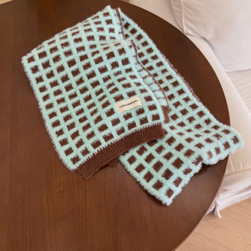 

Delicious Waffle Korean Double-Sided Plaid Scarf - Soft, Comfortable, and Cute Neck Warmer for Women