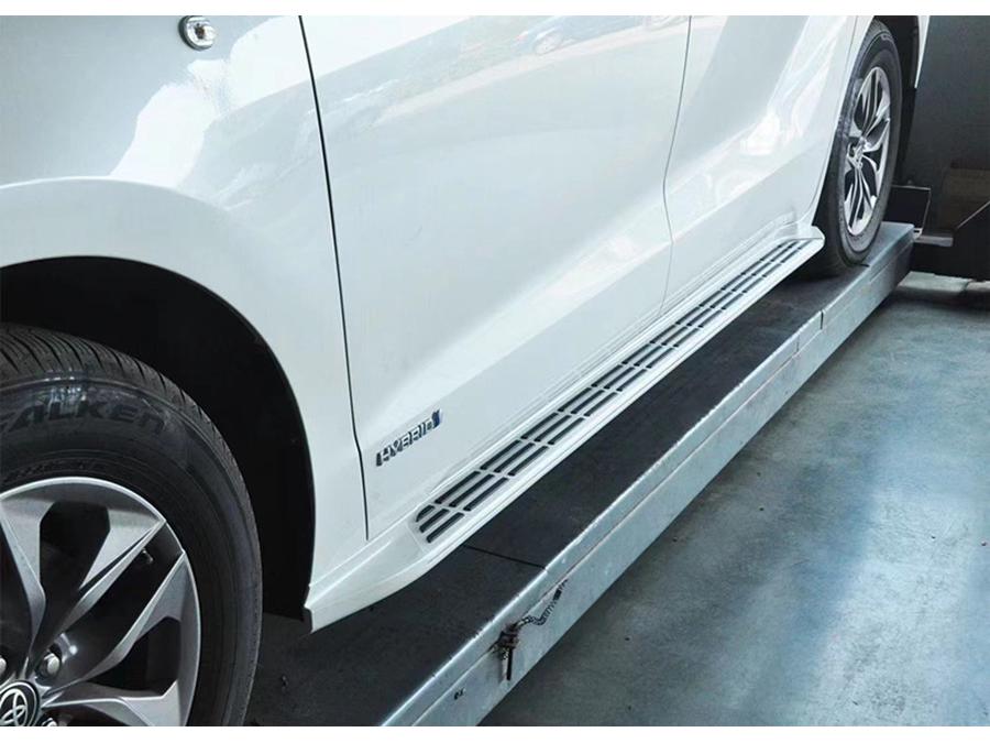 Sienna Side Steps & Exterior Trim for Toyota