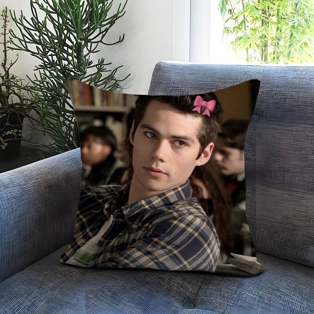 D-Dylan O'BrienS Kissenbezug Bequemer Wende-Kissenbezug Ideal für Auto Sofa Schlafzimmer & darüber hinaus