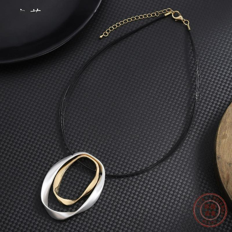 Irregular Hollow Oval Alloy Pendant, Women's High Sense Geometric Oval Steel Wire Necklace