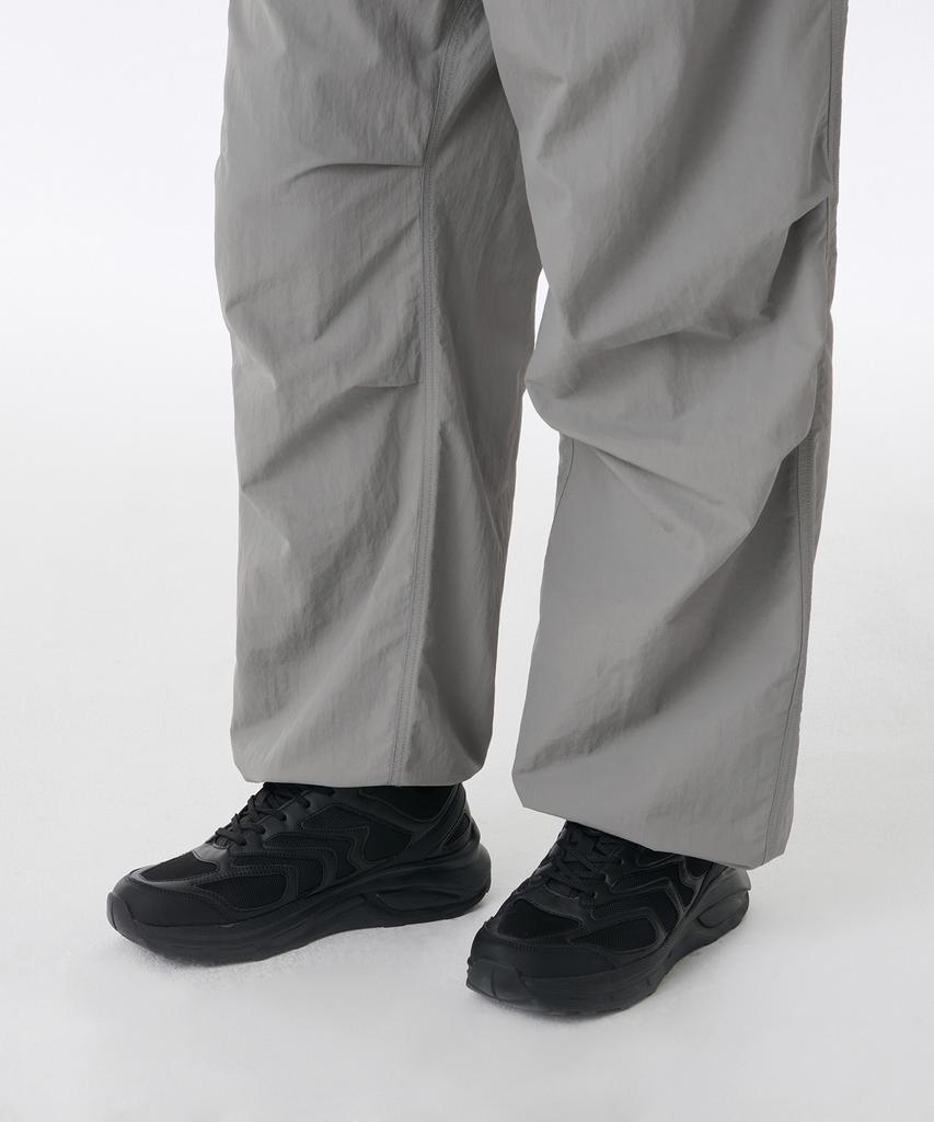 MUSINSA STANDARD Nylon Parachute Pants [Light Gray]