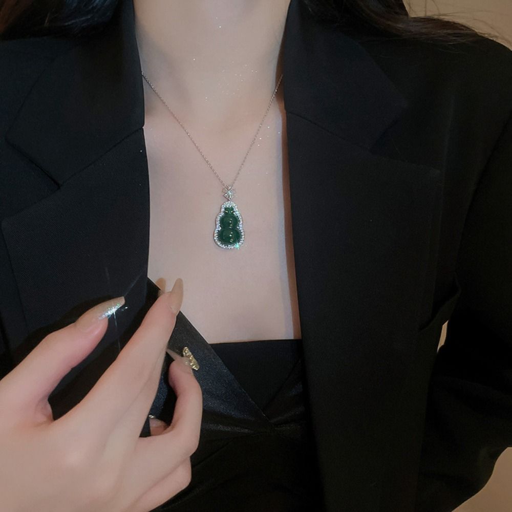 Senior Sense Green Calabash Zircon Necklace Country Tide Collarbone Chain  Women
