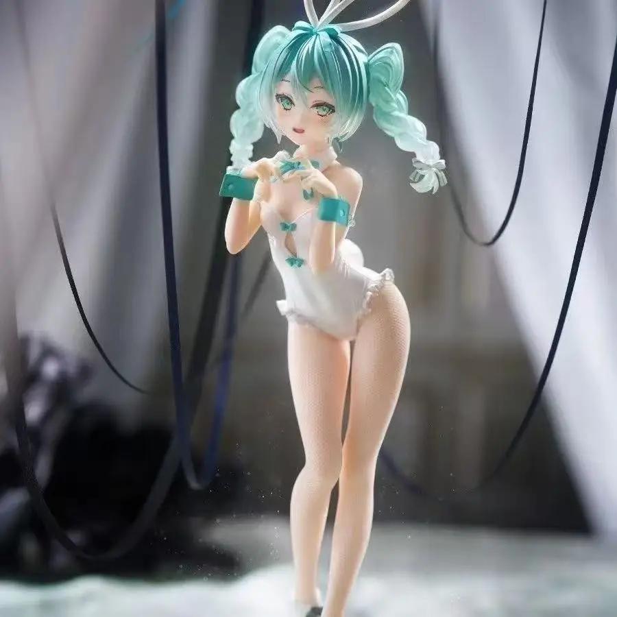 Hatsune Miku Black Silk and White Silk Cartoon Peripheral Model Cute Desktop Ornaments Toy Gifts
