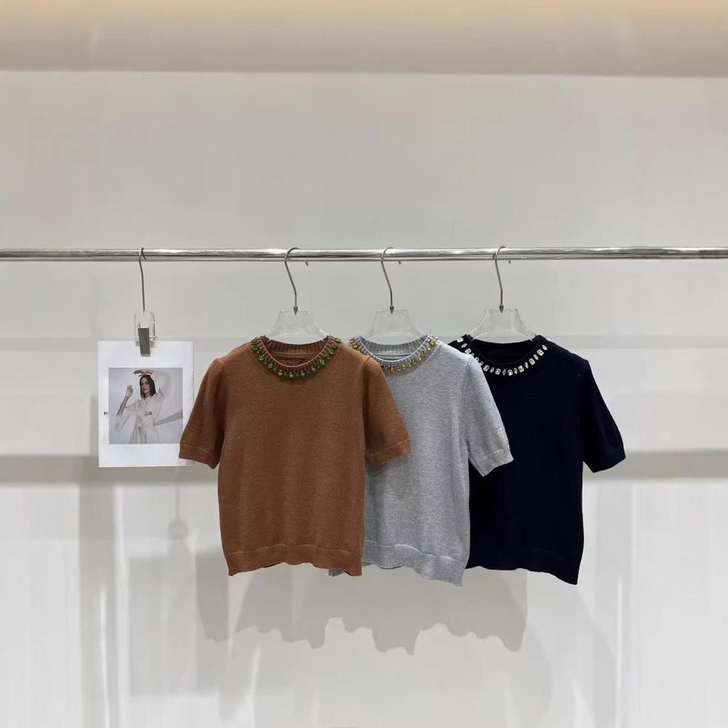 European Celebrity Rhinestone Collar Short Sleeve Knit Top - Age-Reducing & Versatile
