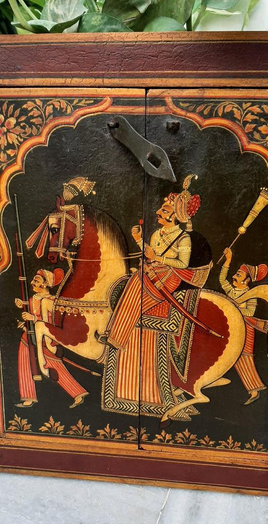 Hand Painted Indian King Jharokha: Vintage Wooden Wall Hanging