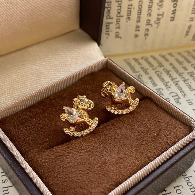 Real gold electroplated silver needle zircon pony stud earrings new Chinese daily versatile earrings natal year light luxury niche earrings