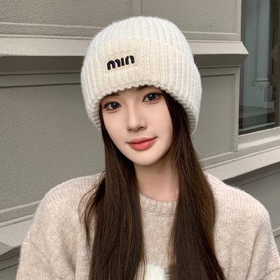 Novos Chapéus de Outono e Inverno para Mulheres Chapéu de Lã Tricotado com Letras da Moda Cor Sólida Versátil Estudante Quente e Frio