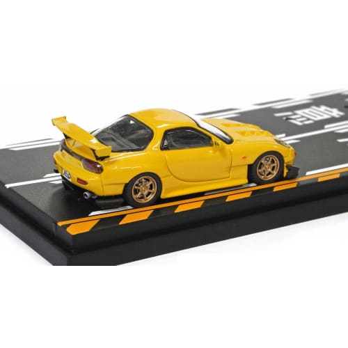 InterAllied Modeler's 1/64 Initial D Set Vol.8: Keisuke Takahashi RX-7 (FD3S) & Kozo Hoshino Skyline GT-R (BNR34) Completed Model (MD64208)