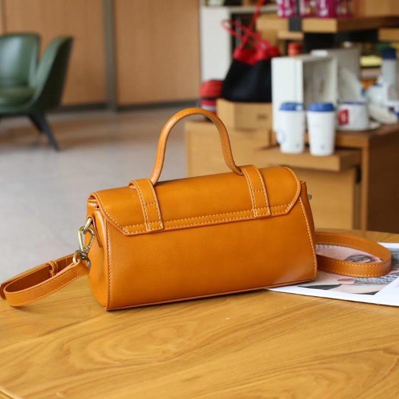 Summer Fashion Genuine Leather Small Bag Women's Baguette Bag with Casual Texture Plant Tanned Head Layer Cowhide Women's Bag Crossbody Bag