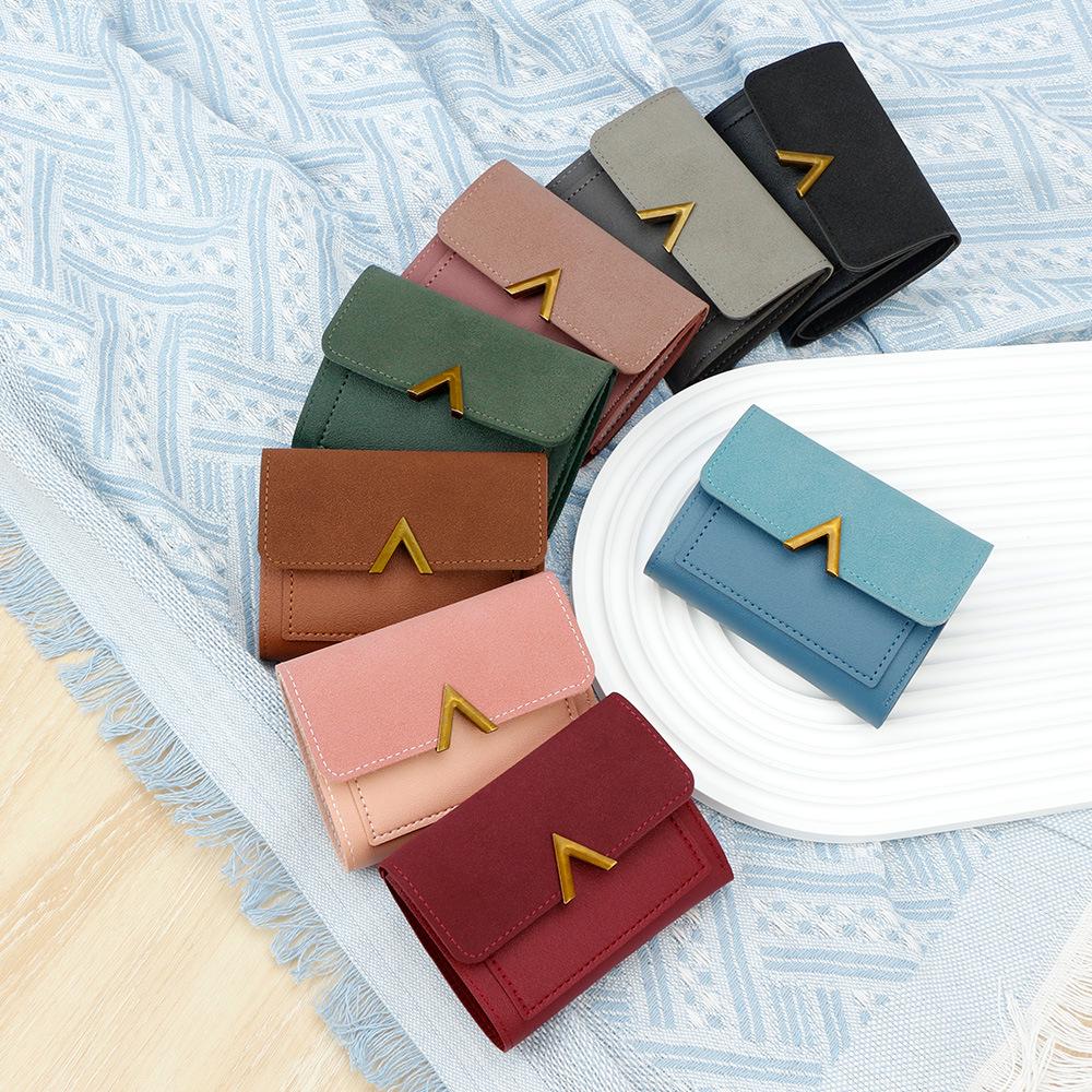 European & American Retro Women's V-Shaped Trifold Wallet with Card Holder, ID Window, Coin Purse, and Money Clip.