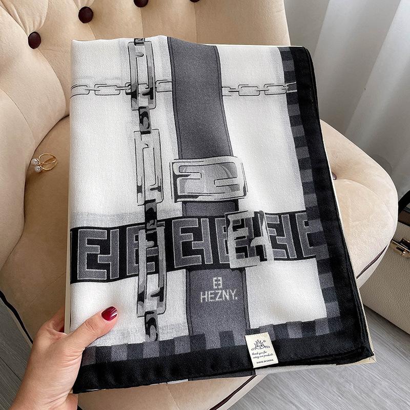 New Autumn Korean-style Printed Seaside Sunscreen Scarf for Women  Cotton and Linen Air-conditioned Room Shawl Beach Towel