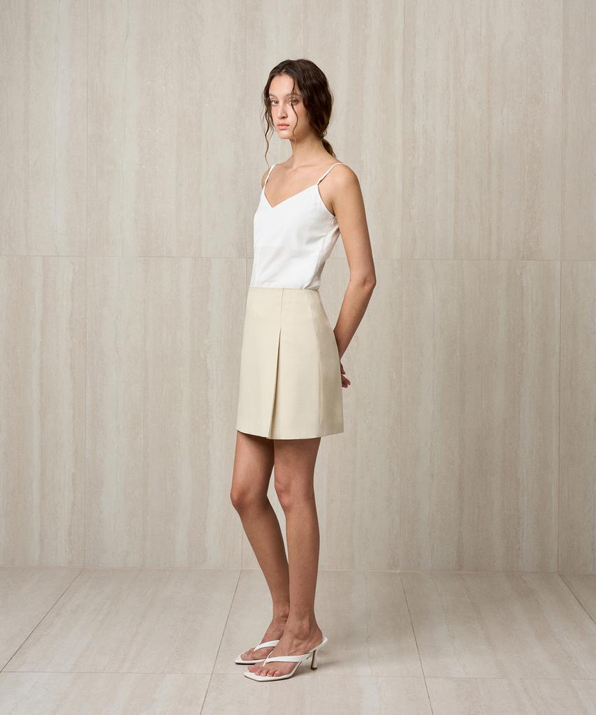 Rie Slit Detail Mini Skirt Sand Beige