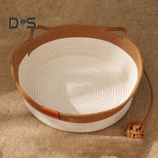 Cesta de corda trançada para gatos, cama de gato trançada à mão, tapete arranhador interativo para gatos com bola de brincar para gatos e filhotes de coelho dentro de casa