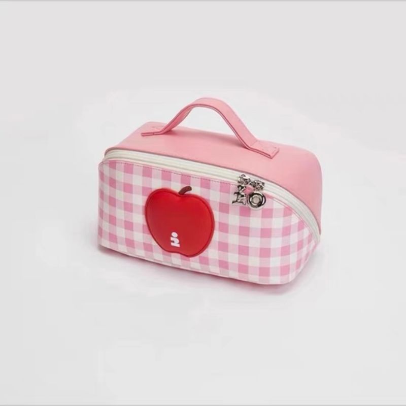 

Таги. Новый продукт Я представляю Apple Выпуклая Милая Водонепроницаемая Портативная Косметичка Деним Дорожная Косметичка Berries