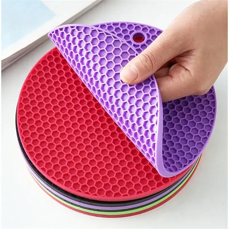 Round Heat Resistant Silicone Mat Drink Cup Coasters Insulation 13.5*13.5cm Non Slip  Placemat Kitchen Accessories Pot Holder