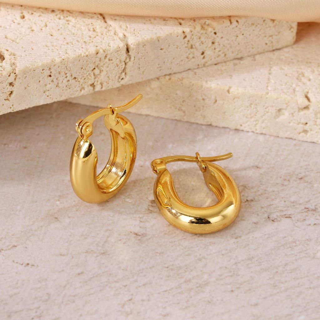 European Classic Hoop Earrings: Versatile, High-End, Fade-Resistant for Women