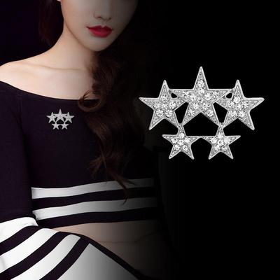 Korean Romantic Rhinestone Star Brooch - High-End Alloy Clothing Accessory