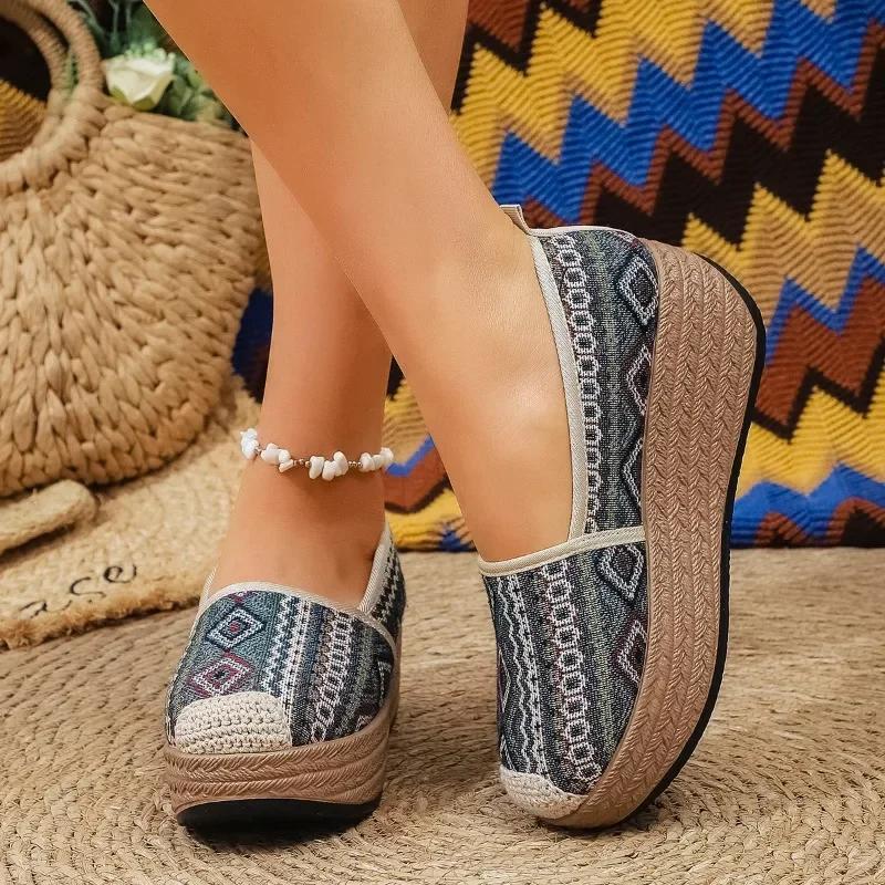 Fashion Ladies Shoes 2025 Lace-up Cuff Women's Vulcanize Shoes Fashion Printing Hot Sale Round Head Thick Bottom Casual Women Shoes