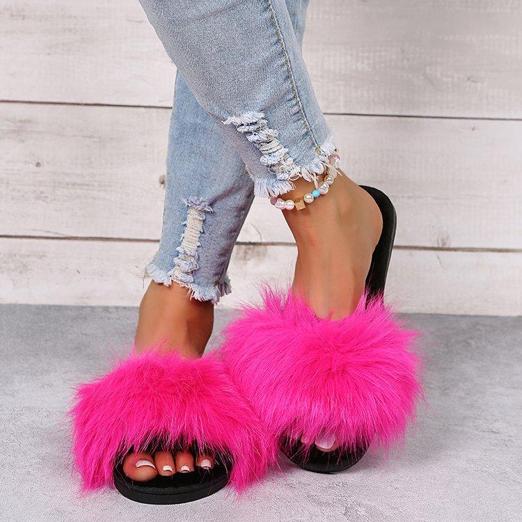 Fashion Women Slippers 2025 New Summer Slip On Flat Sandals Luxury Casual Lightweight Shoes Trend Beach Roman Slippers Home Slides Women