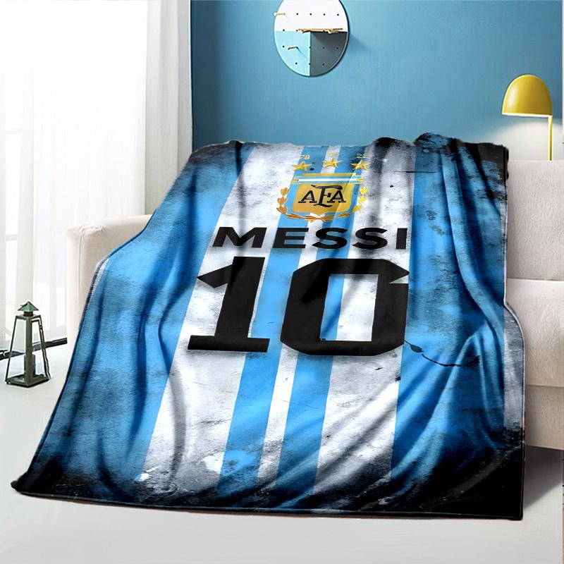 football player Pattern Blanket for Home Decoration, Bed, Sofa, Car Travel, Camping, Suitable for All Seasons, Birthday Christmas Gift