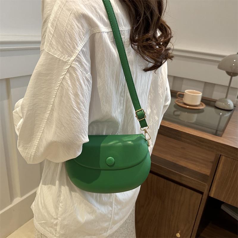 Fashion Retro Messenger Bag Fashion Casual Shoulder Women's Bag  Summer New Trend Retro Saddle Bag
