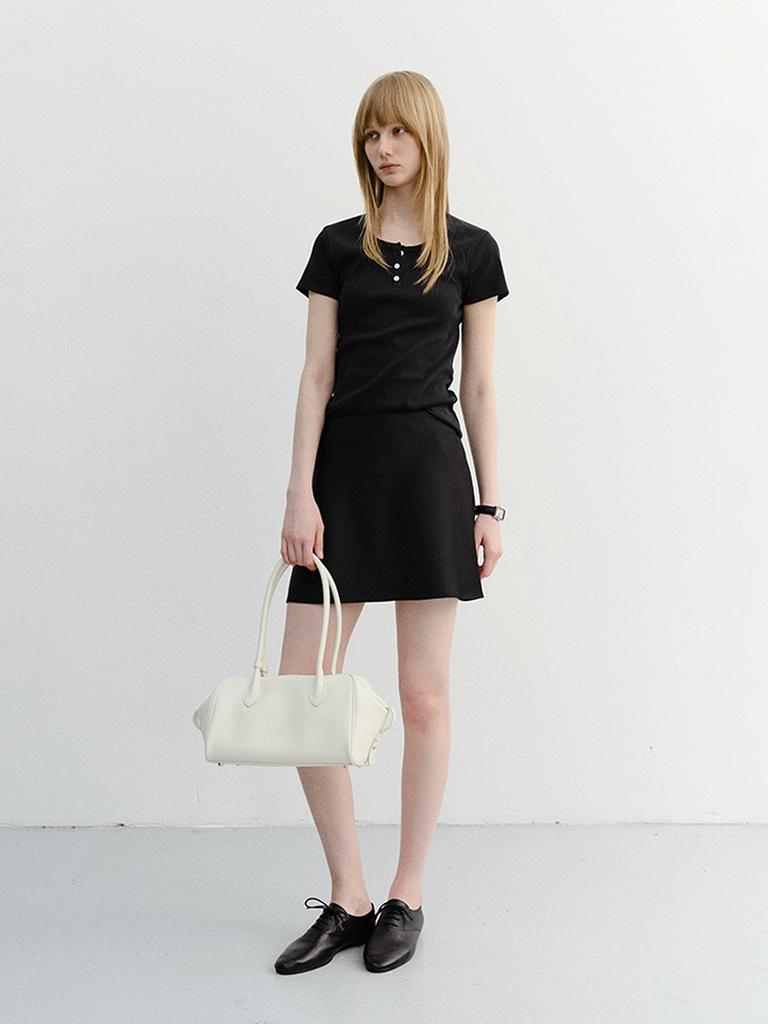 Deonseuteu Classic Scoop Neck Top_Udts6B222_Black