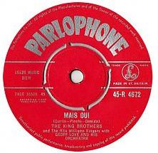 

7-дюймовая пластинка KING BROTHERS - Mais Oui 45R4672 Parlophone 1960 UK Рок Б/У