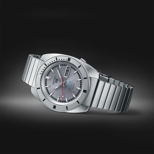 Seiko SBSA269 (5SPORTS SKX série 1968 Réédition Édition limitée Modèle Heritage Réédition Mécanique Bracelet Métal Homme)