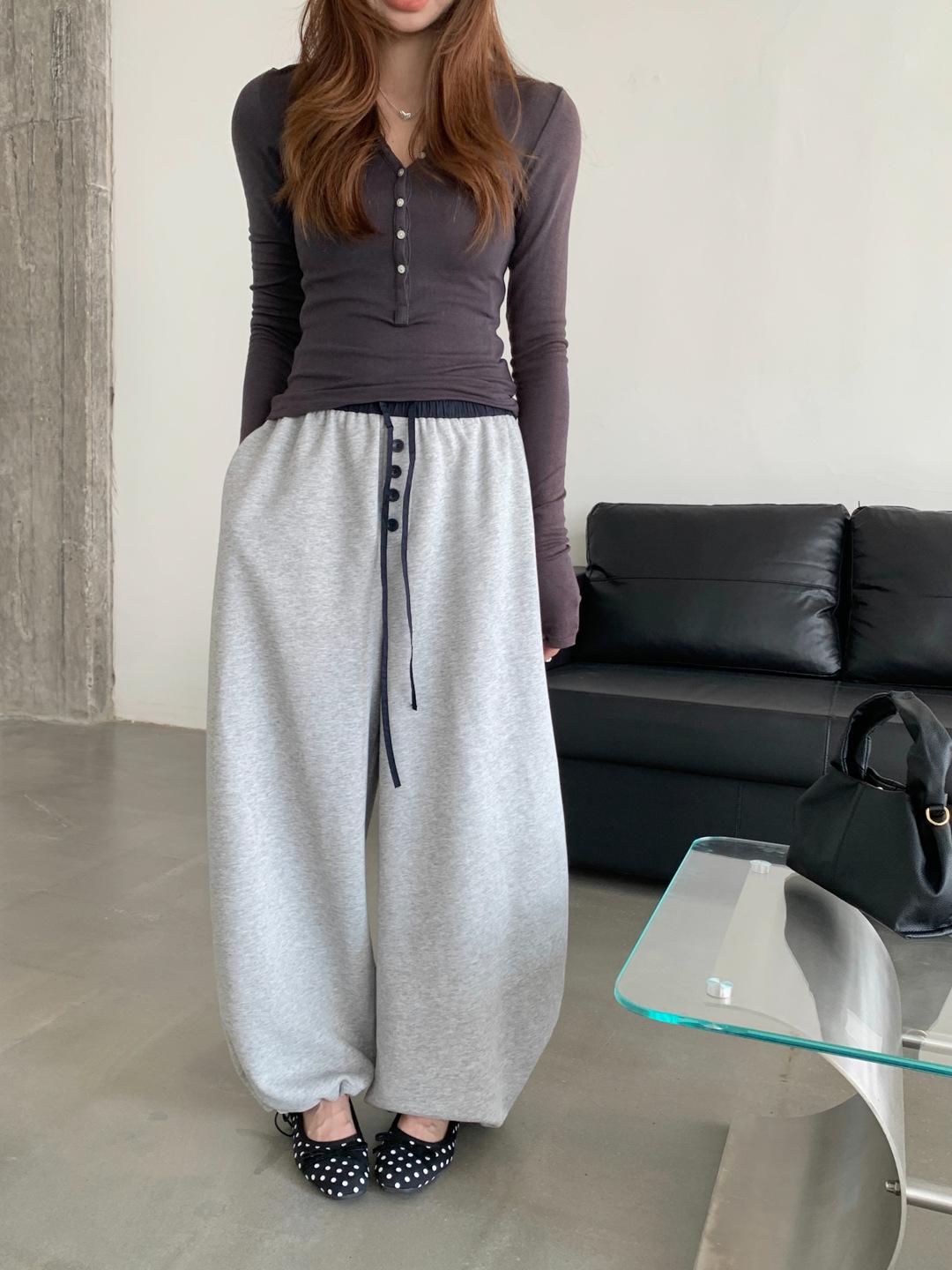 GAGD Women s Elastic Waist Color Block Jogging Pants, Loose-Fit Bent Knee, Pear-Shaped Sweatpants, Spring Casual Long Pants. Large