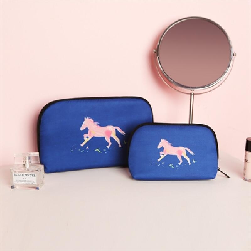 

Makeup Pouch Collection 1. Night