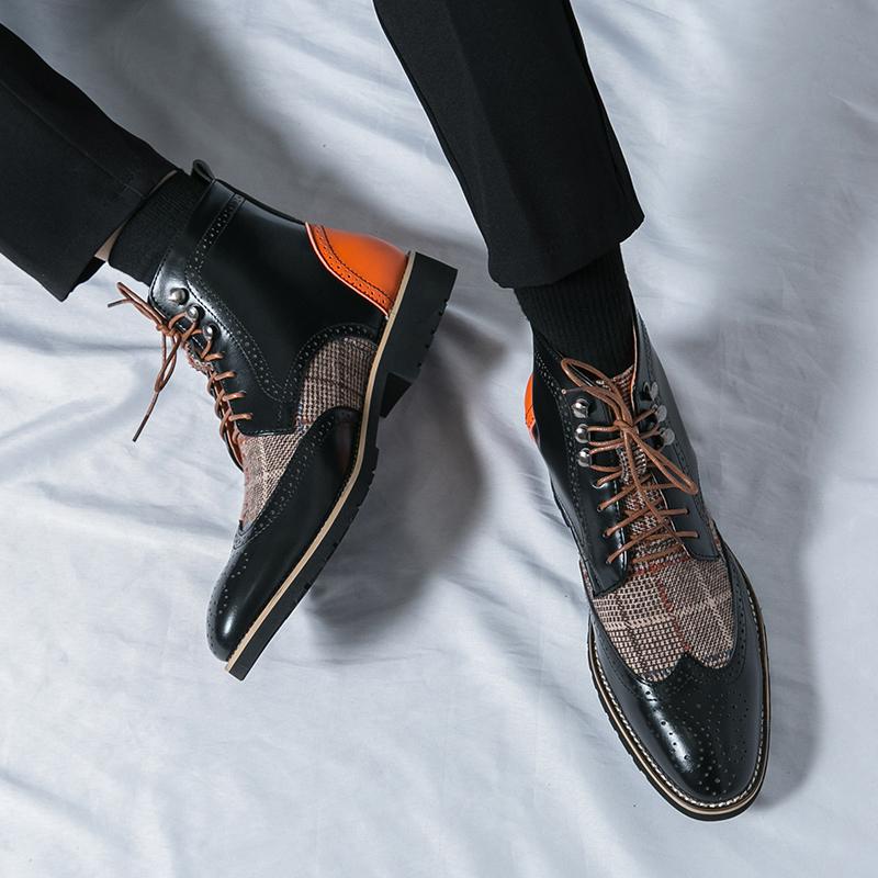 Чоловічі броги мотоциклетні повсякденні черевики до щиколотки картата прошивка індивідуальність демісезонні черевики вінгтіп плаття формальні шкіряні туфлі для смокінга весільні туфлі
