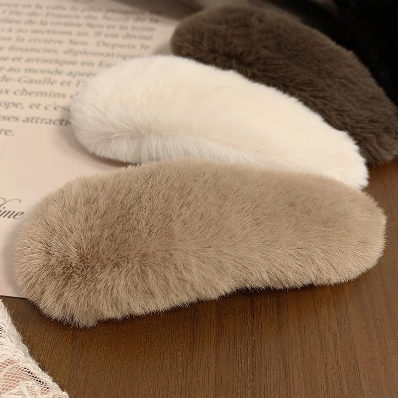 10cm Multicolor Plush Hair Clip - Soft, Versatile & Gentle on Hair for Women's Bangs (Mori Style)