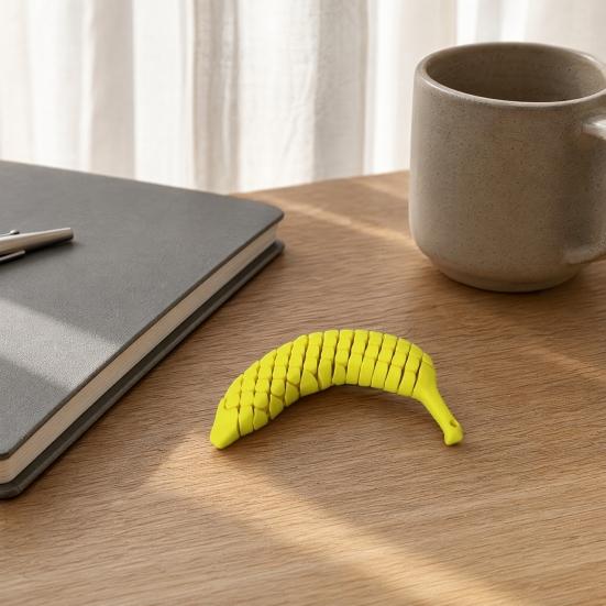 Yousheng 3D Printed Articulated Banana Fidget Toy, Bendable Stress Relief Toy with with Soft Clicking Sound, Built-In Hanging Hole for