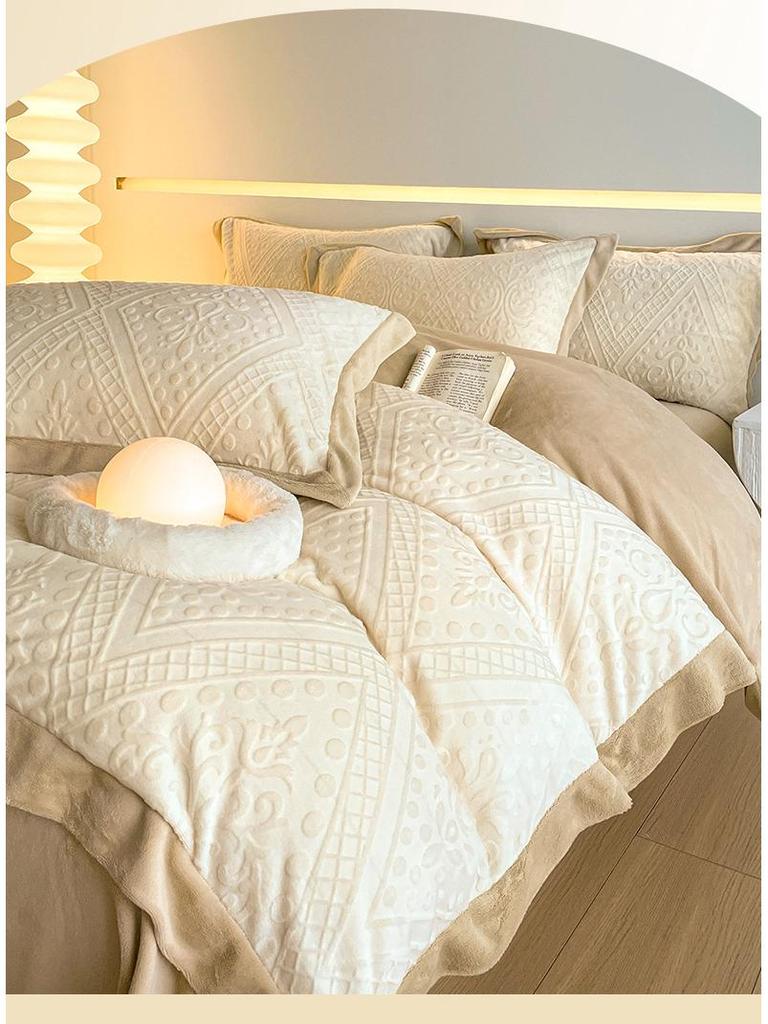 Luksusowy zimowy komplet pościeli z aksamitu w kolorze koralowym - 4-częściowa dwustronna kołdra i prześcieradło z aksamitu zapewniające najwyższy komfort.